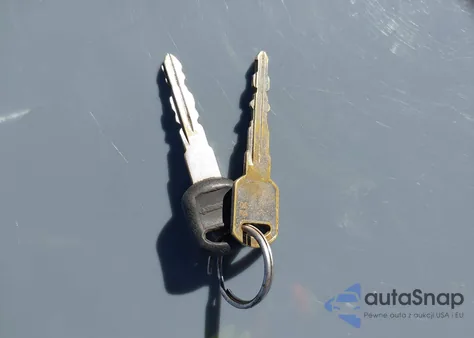 1996 Chevrolet Gmt-400 K1500 z USA, uszkodzony, nr VIN 1GCEK19R7TE259034